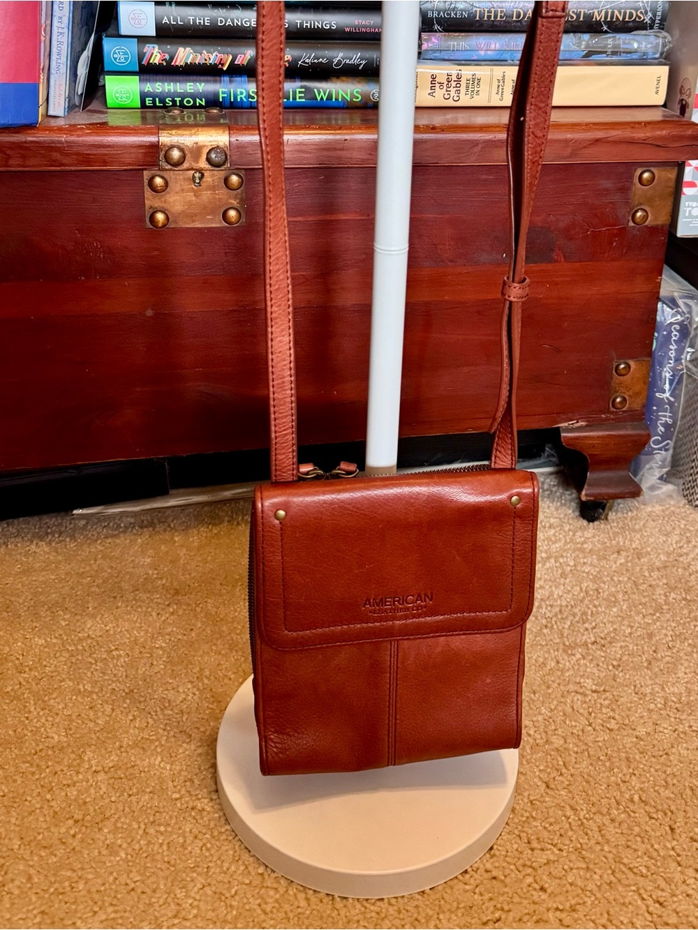 American Crossbody Leather Bag in Brown